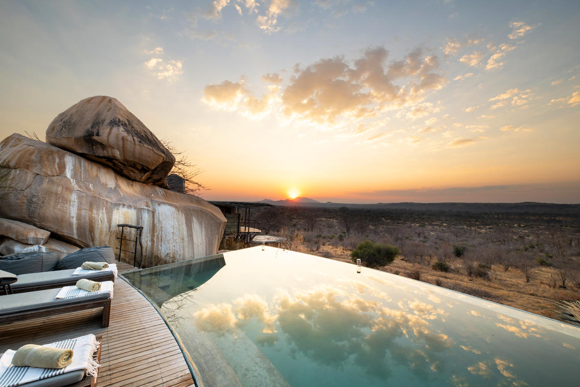 Jabali Ridge Camp infinity pool