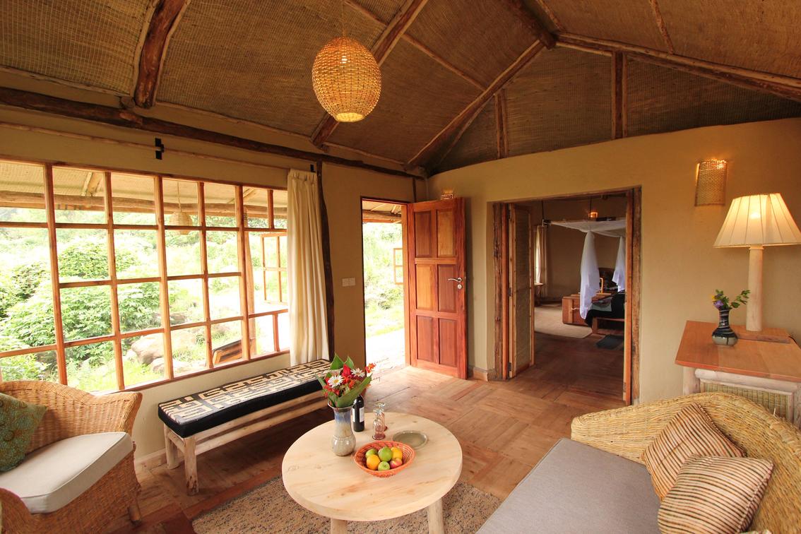 Mount Gahinga - Uganda banda sitting room