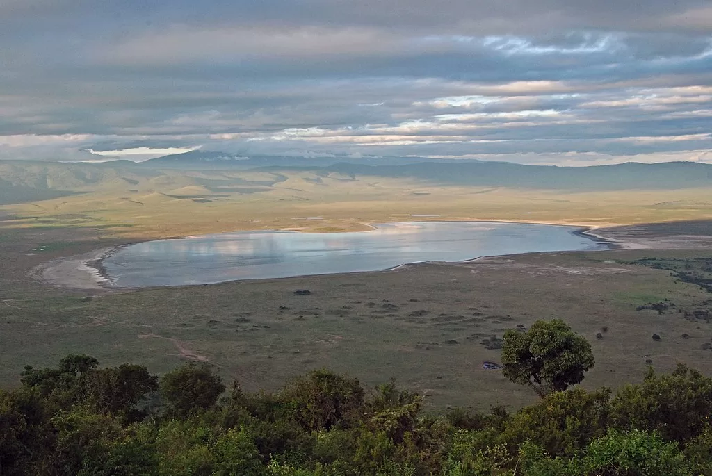 Ngorongoro-Conservation-Area-lake-area-