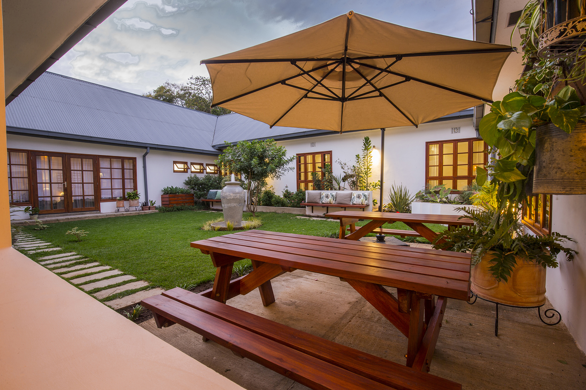 Villa Maua Outside Sitting Area